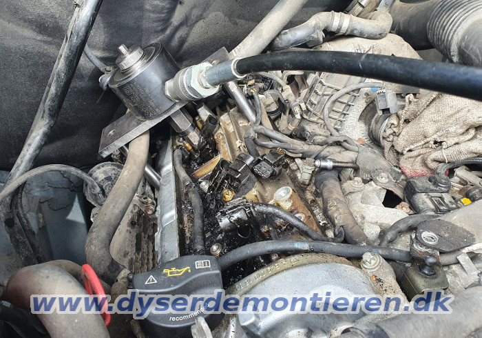 Aftrækning af indsprøjtningsdyser fra Mercedes
                Sprinter 319 CDI med 3.0 V6 motor